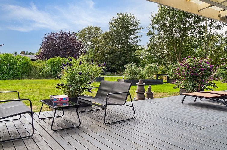 Vakantiehuis "Lars" - 250m from the sea