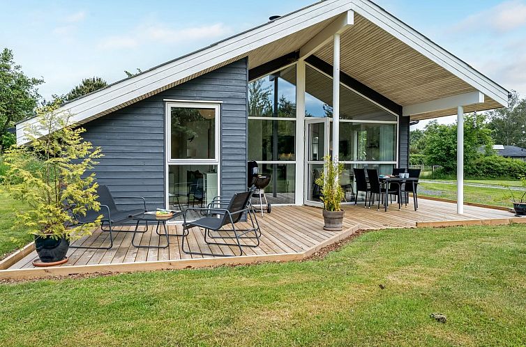 Vakantiehuis "Luukas" - 150m from the sea