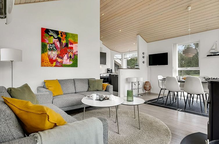 Vakantiehuis "Luukas" - 150m from the sea