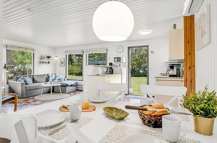 Vakantiehuis "Maelle" - 600m from the sea