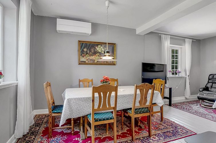 Vakantiehuis "Iivo" - 1.3km from the sea