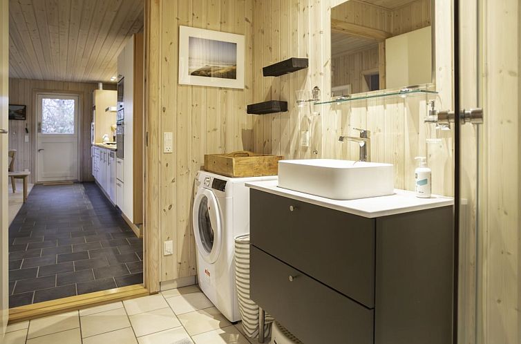 Vakantiehuis "Iivo" - 1.3km from the sea