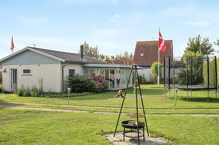 Vakantiehuis "Skrolan" - 200m from the sea