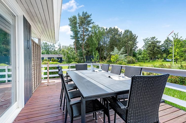 Vakantiehuis "Asmine" - 670m from the sea