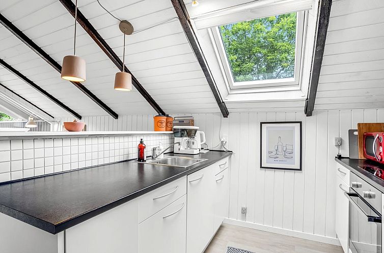 Vakantiehuis "Ragnborg" - 700m from the sea