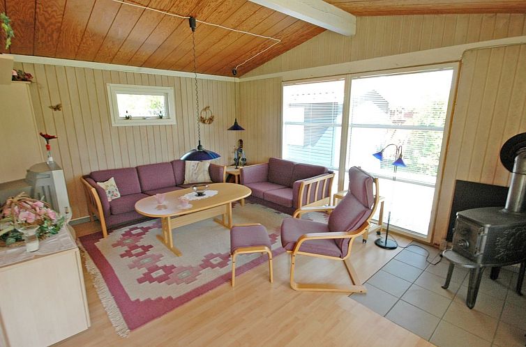 Vakantiehuis "Yari" - 250m from the sea