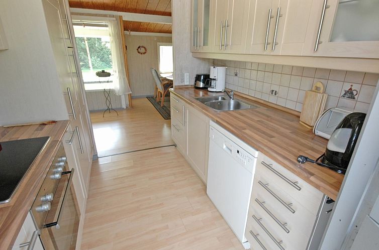 Vakantiehuis "Yari" - 250m from the sea