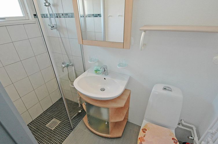 Vakantiehuis "Yari" - 250m from the sea