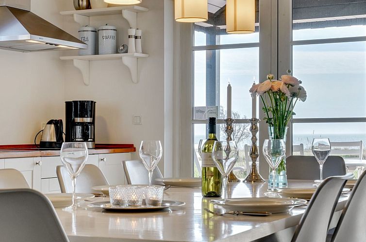 Vakantiehuis "Miika" - 100m from the sea