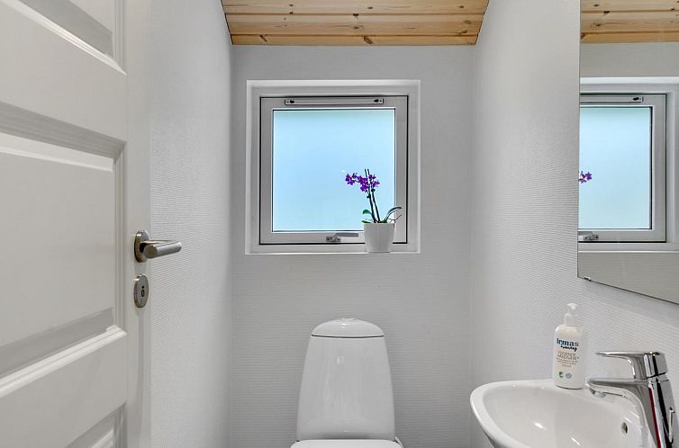 Vakantiehuis "Heino" - 3.5km from the sea