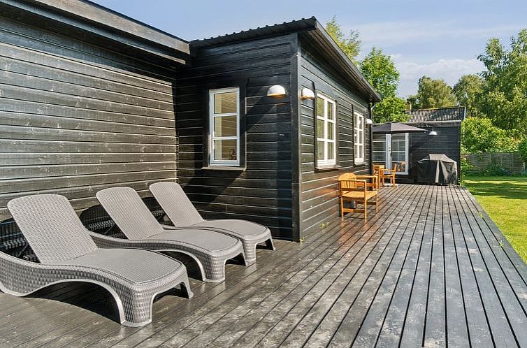 Vakantiehuis "Thrym" - 2.5km from the sea