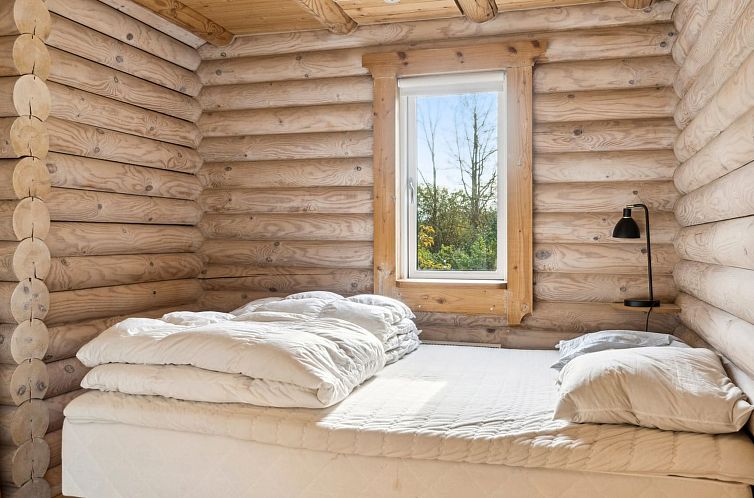 Vakantiehuis "Mella" - 625m from the sea