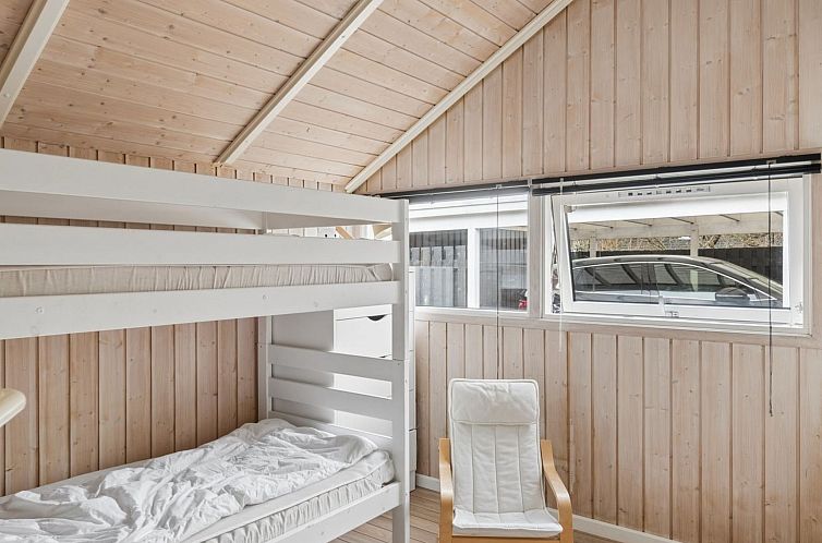 Vakantiehuis "Saija" - 2.1km from the sea