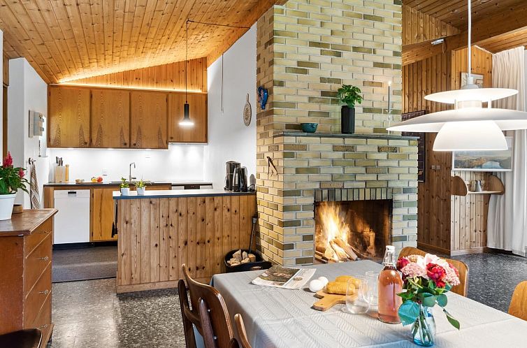 Vakantiehuis "Estel" - 900m from the sea