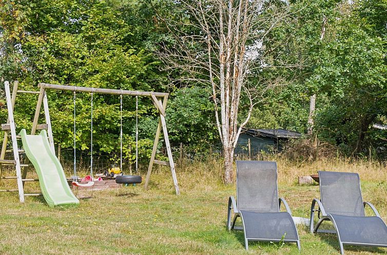 Vakantiehuis "Amola" - 1.6km from the sea