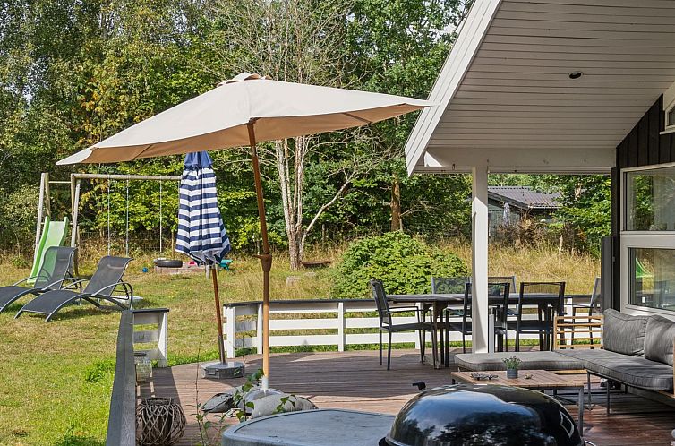 Vakantiehuis "Amola" - 1.6km from the sea