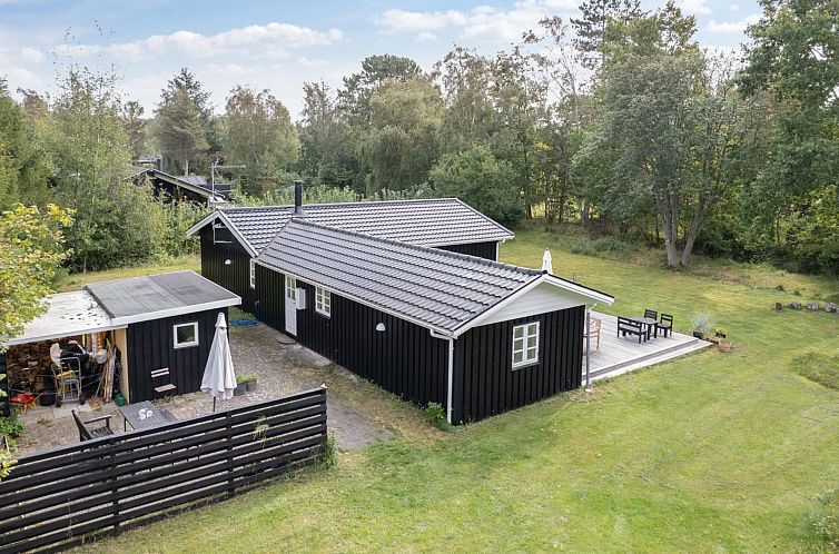Vakantiehuis "Amola" - 1.6km from the sea