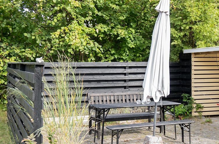 Vakantiehuis "Amola" - 1.6km from the sea