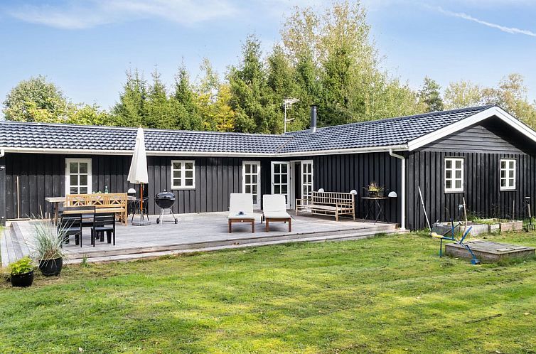 Vakantiehuis "Amola" - 1.6km from the sea