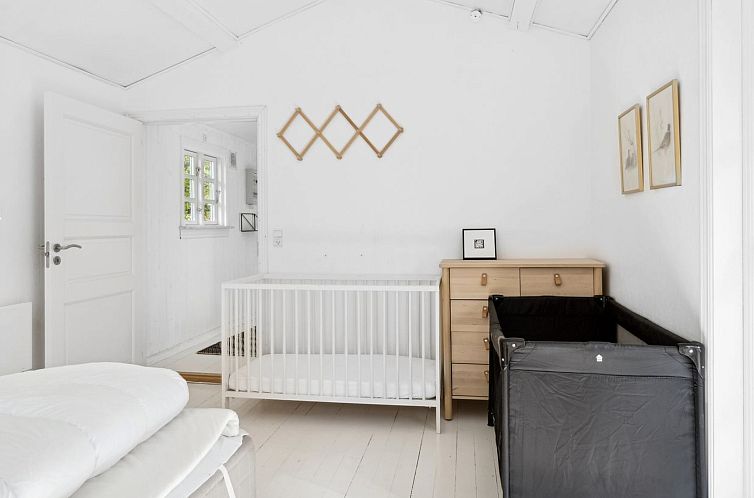 Vakantiehuis "Amola" - 1.6km from the sea