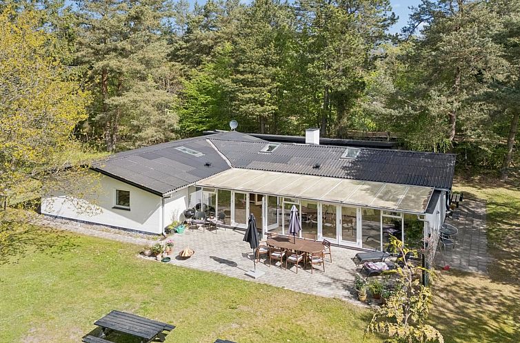 Vakantiehuis "Antonina" - 775m from the sea