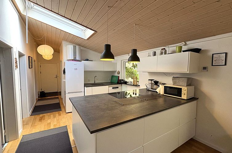 Vakantiehuis "Aiko" - 1.8km from the sea