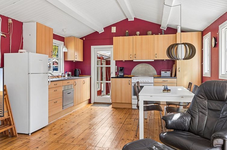 Vakantiehuis "Amitola" - 800m from the sea