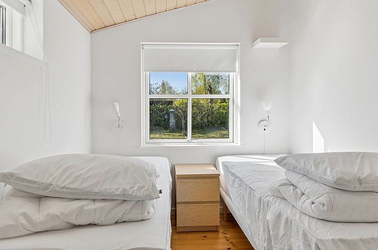 Vakantiehuis "Amitola" - 800m from the sea