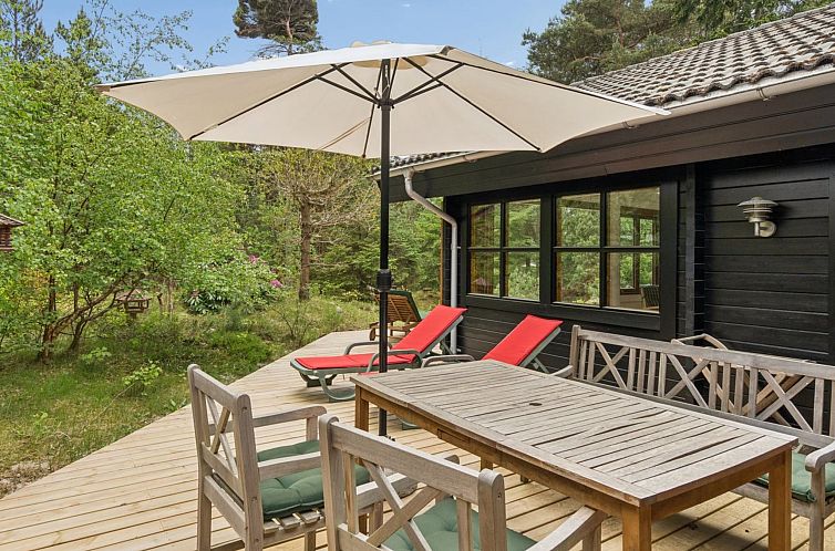Vakantiehuis "Pertti" - 625m from the sea