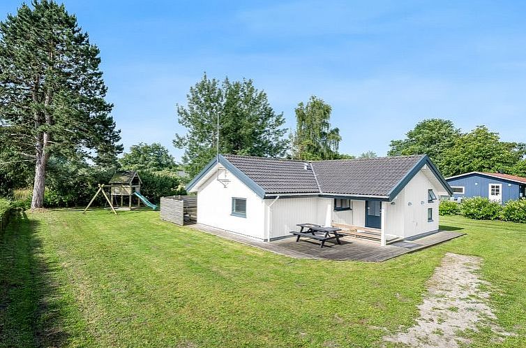 Vakantiehuis "Truls" - 800m from the sea