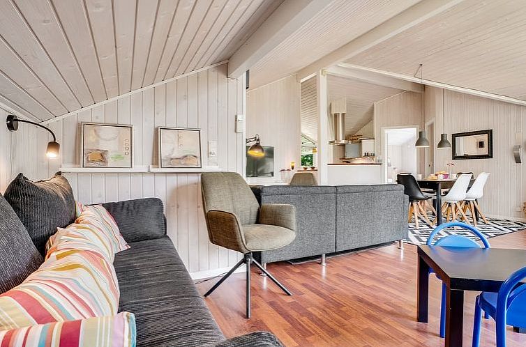 Vakantiehuis "Truls" - 800m from the sea