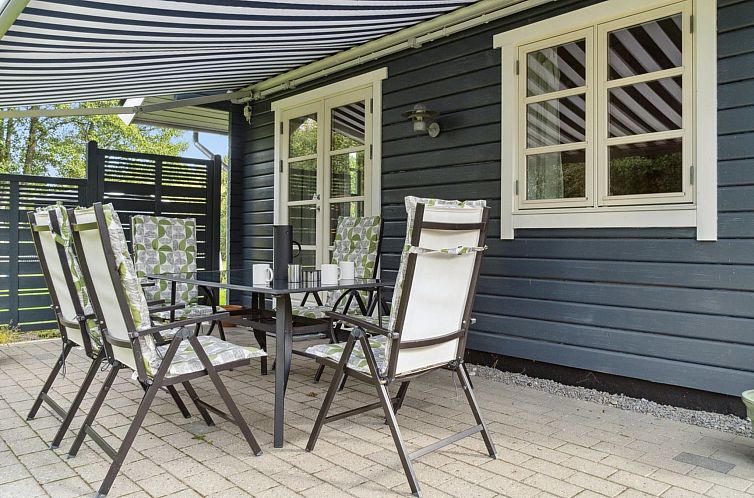 Vakantiehuis "Aldis" - 300m from the sea