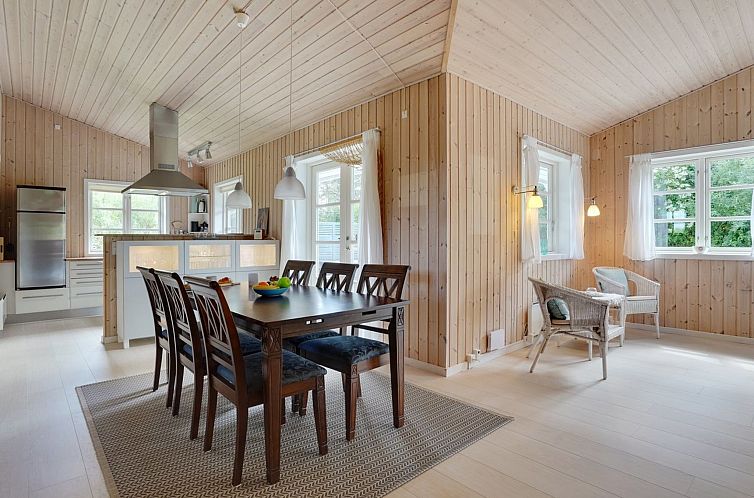 Vakantiehuis "Aldis" - 300m from the sea