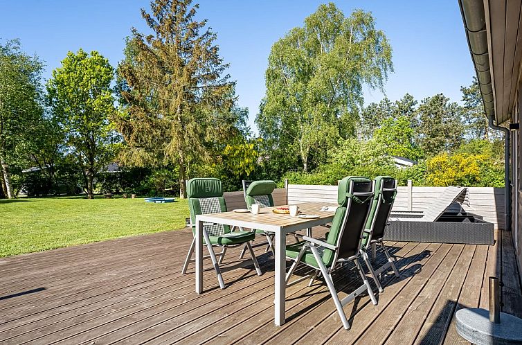 Vakantiehuis "Dorde" - 600m from the sea