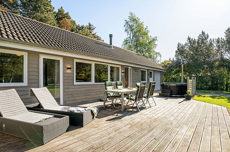 Vakantiehuis "Dorde" - 600m from the sea