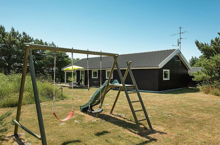 Vakantiehuis "Aksel" - 150m from the sea