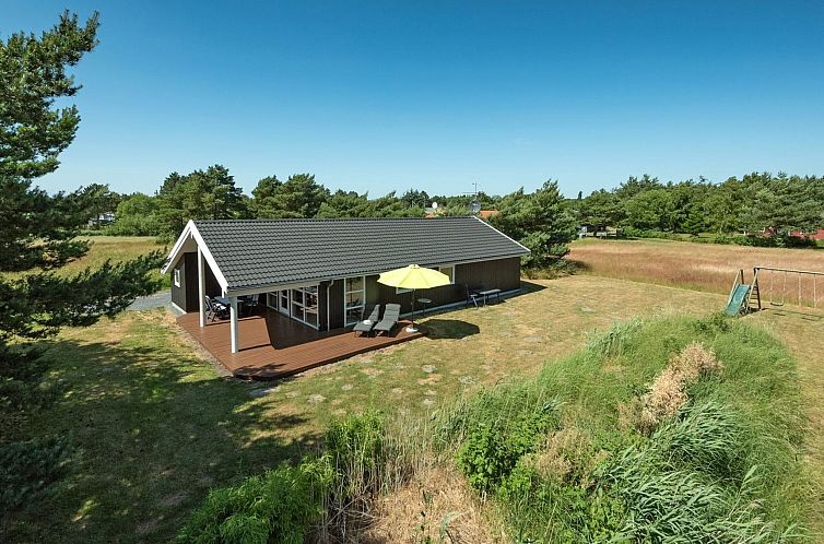 Vakantiehuis "Aksel" - 150m from the sea