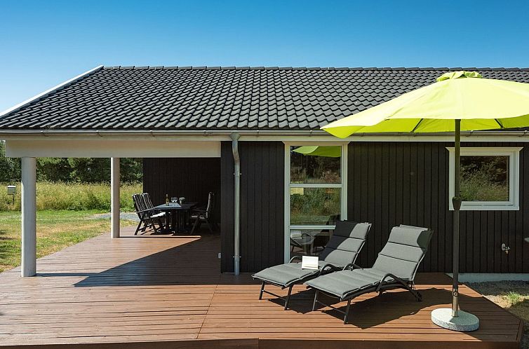 Vakantiehuis "Aksel" - 150m from the sea