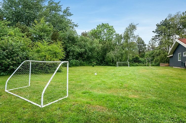 Vakantiehuis "Sverker" - 300m from the sea