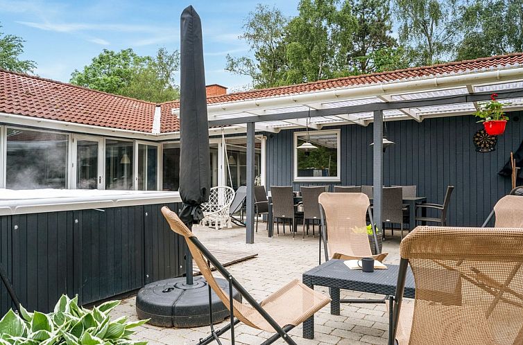 Vakantiehuis "Sverker" - 300m from the sea