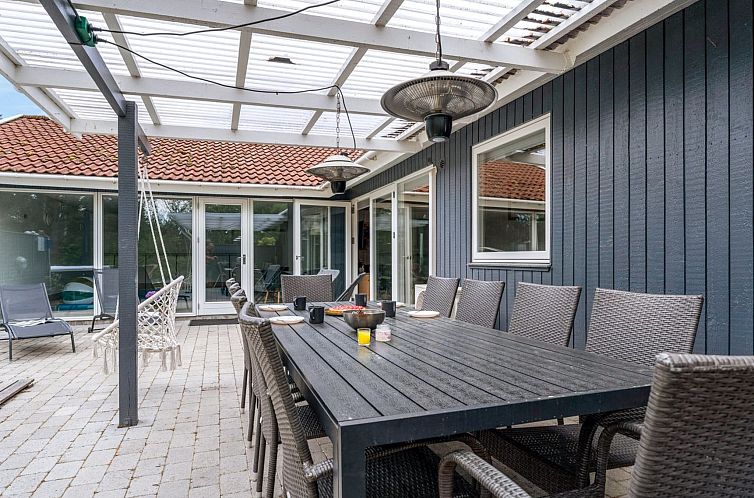 Vakantiehuis "Sverker" - 300m from the sea