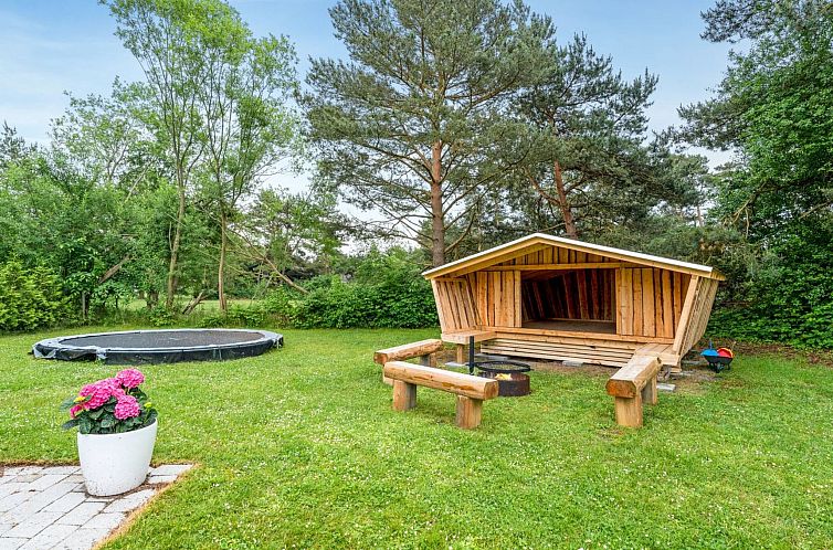 Vakantiehuis "Sverker" - 300m from the sea