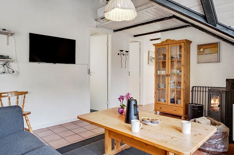 Vakantiehuis "Arnfin" - 160m from the sea