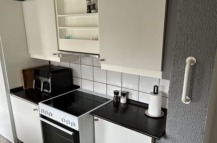 Vakantiehuis "Bisera" - 3km from the sea