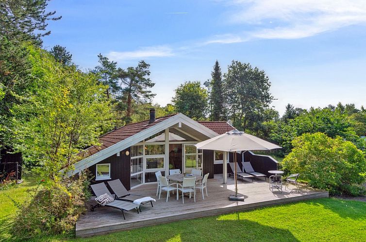 Vakantiehuis "Batsha" - 350m from the sea