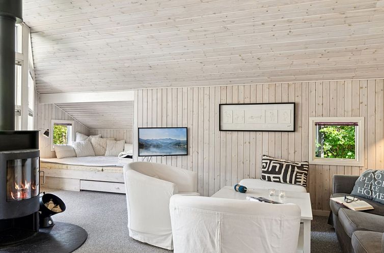 Vakantiehuis "Batsha" - 350m from the sea