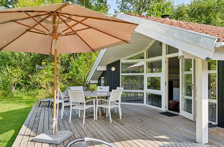 Vakantiehuis "Batsha" - 350m from the sea