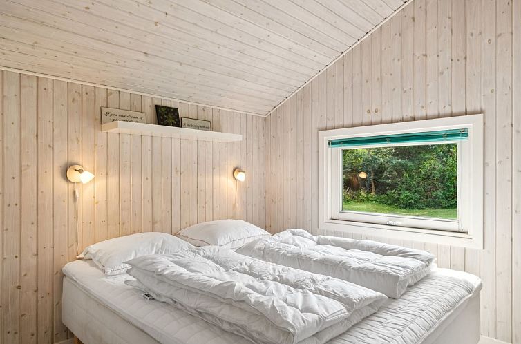 Vakantiehuis "Batsha" - 350m from the sea