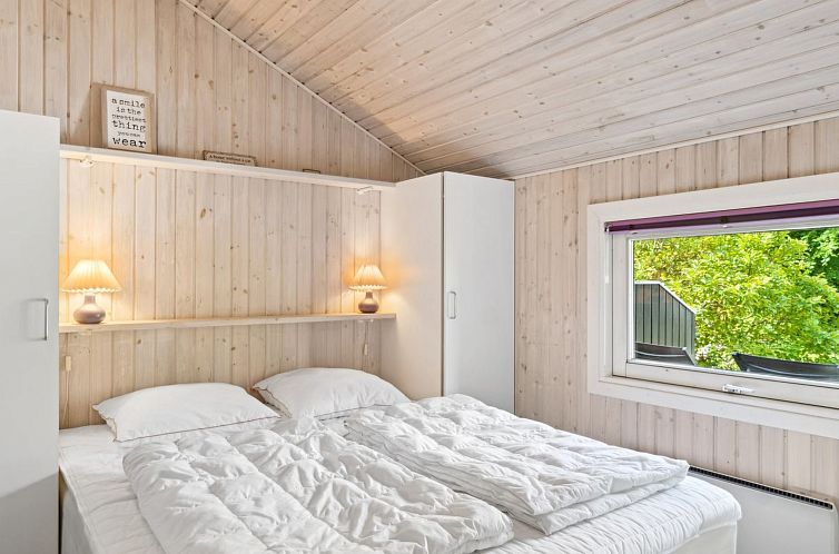 Vakantiehuis "Batsha" - 350m from the sea