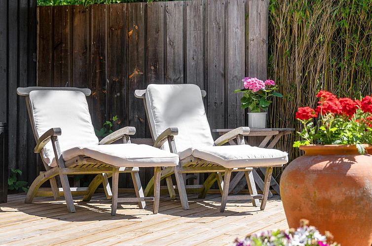 Vakantiehuis "Naira" - 1.8km from the sea